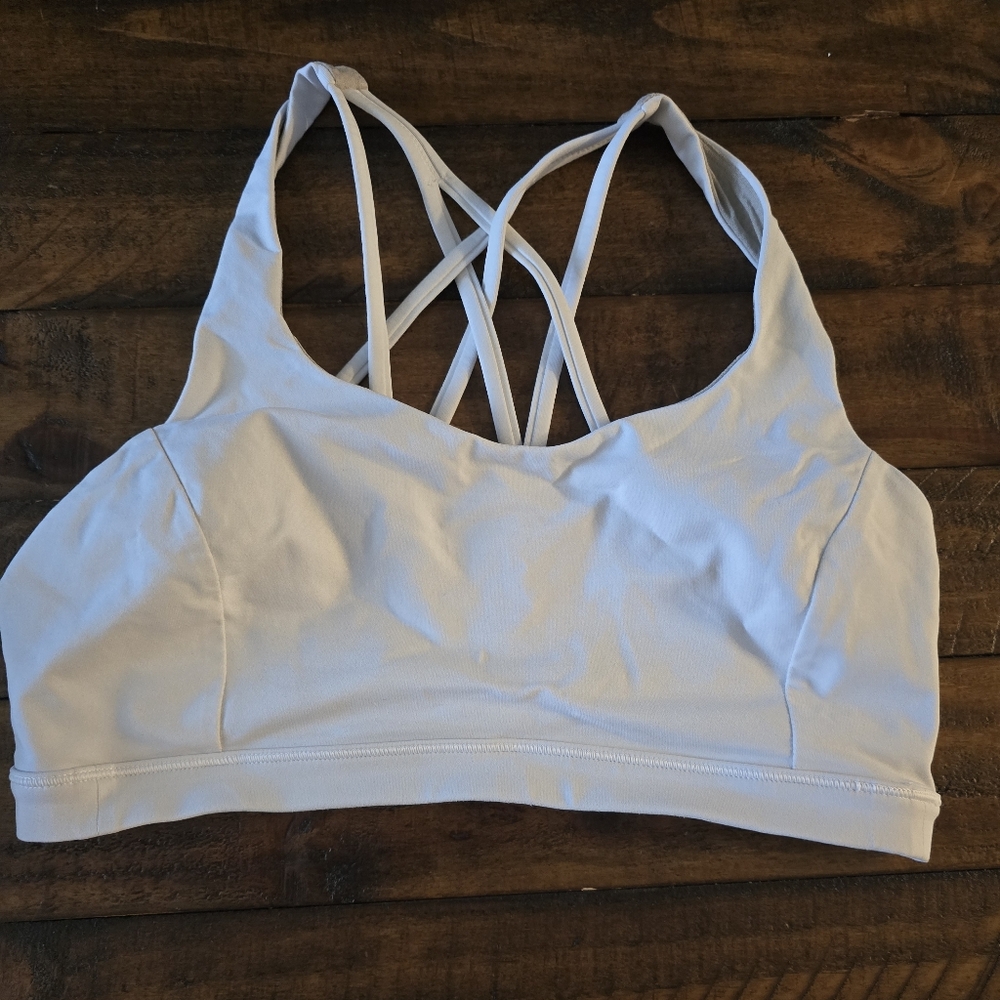 Lululemon free to be serene bra